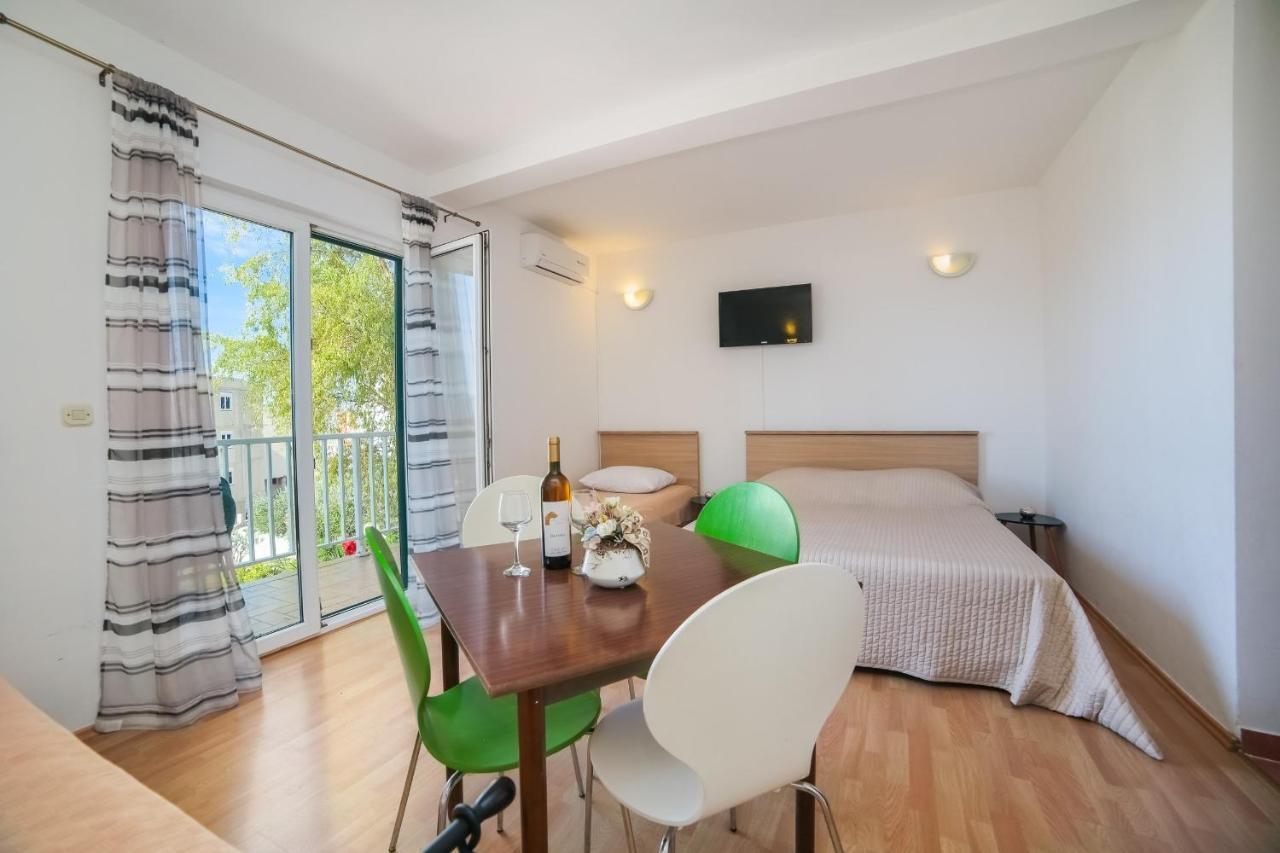 Apartments Slavena Градац Экстерьер фото